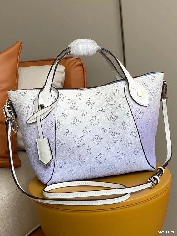 WIS LOUIS VUITTON PM HINA 0709